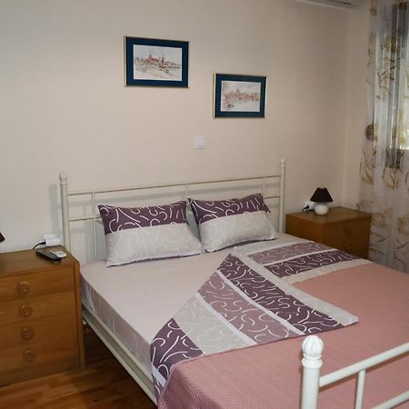 Petros House Apartment นิกิติ ภายนอก รูปภาพ