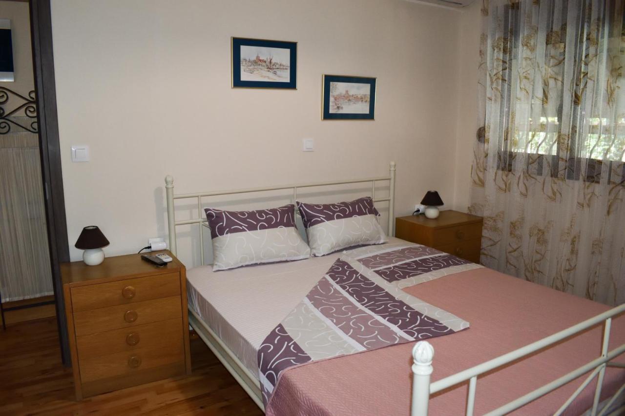 Petros House Apartment นิกิติ ภายนอก รูปภาพ
